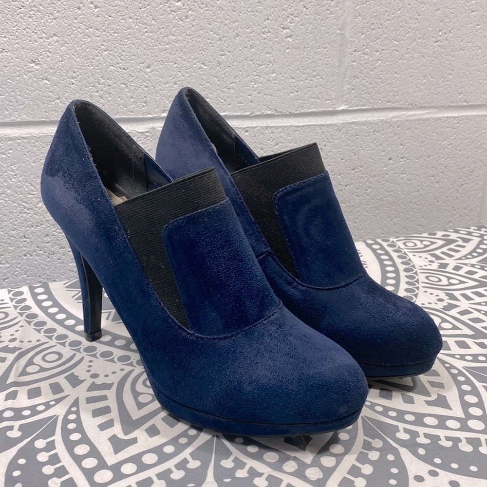 Impo suede navy pumps 4” heels​​​​​​​​​​